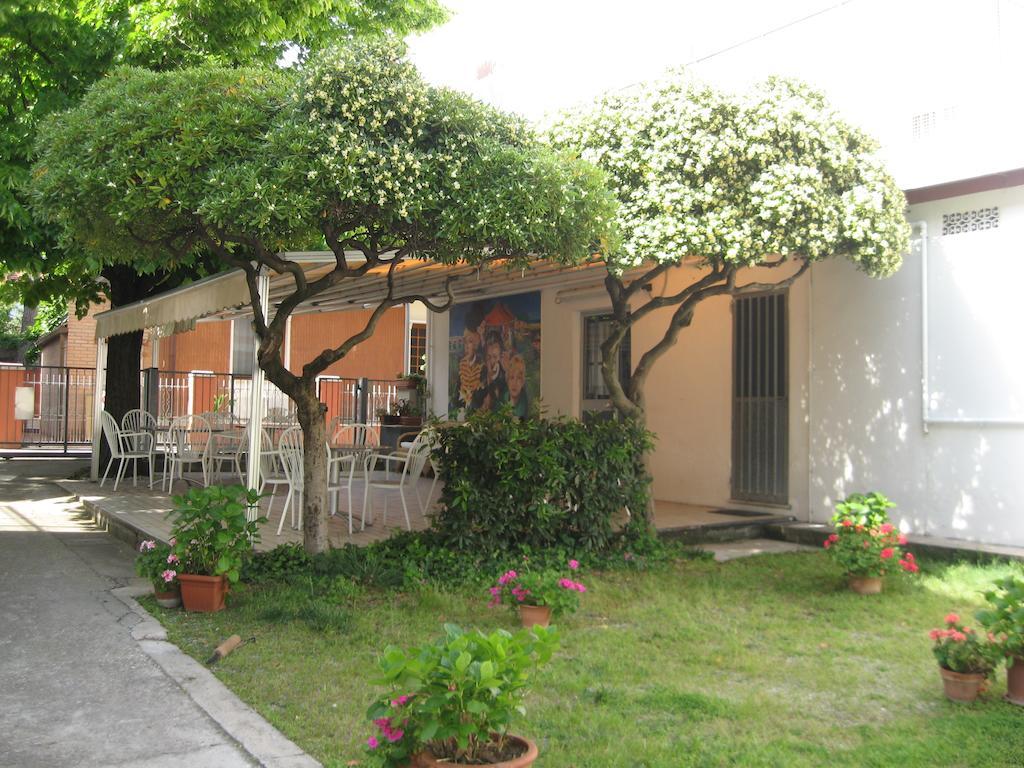 Hotel Eleonora Rimini Eksteriør bilde