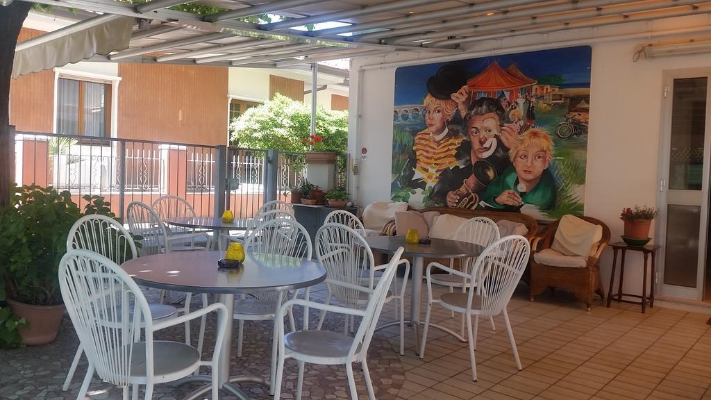 Hotel Eleonora Rimini Eksteriør bilde